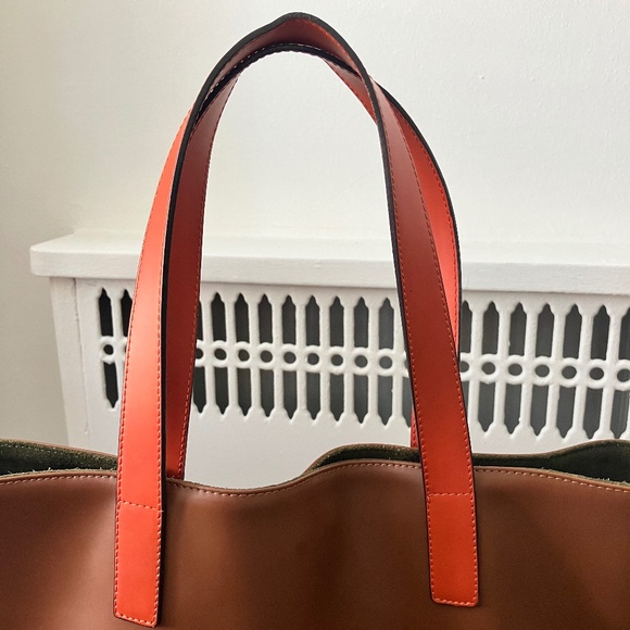 Gianni Notaro Large Leather Bag w Orange Handles - Picture 2 of 5